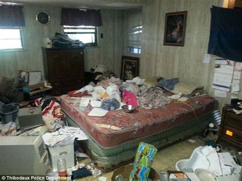 girl sex with dog|8YO Girl Found Living In Deplorable Conditions, Mother Facing。